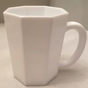 EUC VTG ARCOPAL NOVOCTIME OCTAGONAL PLAIN WHITE GLASS MUG